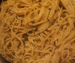 spaghetti pesto e vongole