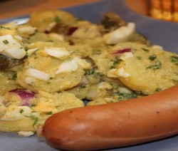 insalata di patate con maionese leggera e sott'aceti